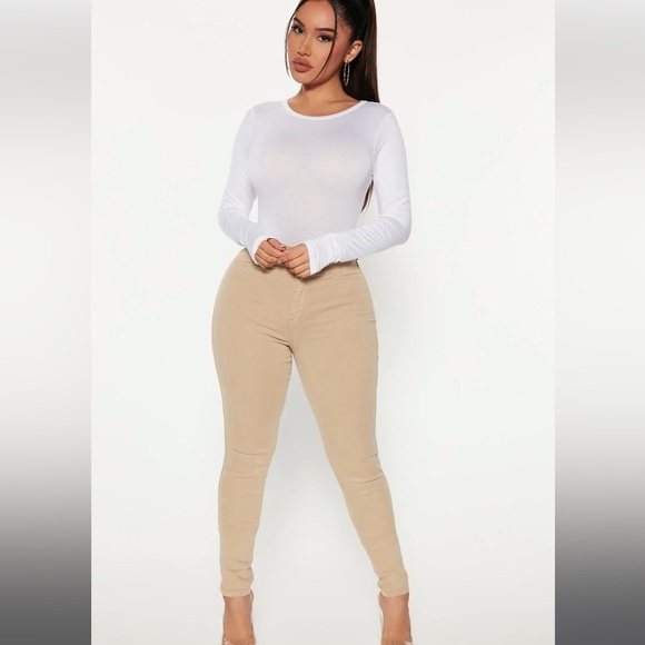 Brand new Women’s Fashion Nova Classic Khaki skinny Jeans-Size 1X - Picture 1 of 3